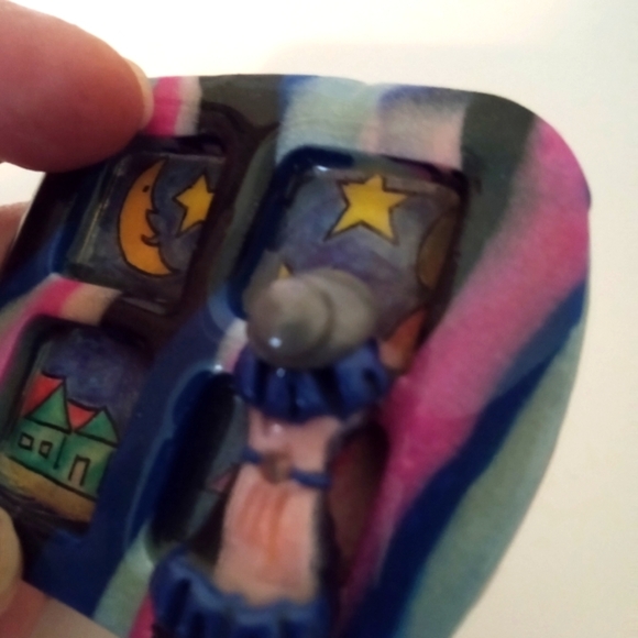 Mixed Media Art Pin Girl At‎ The Window Handmade By Jewish Home for Aged VINTAGE - Picture 4 of 6